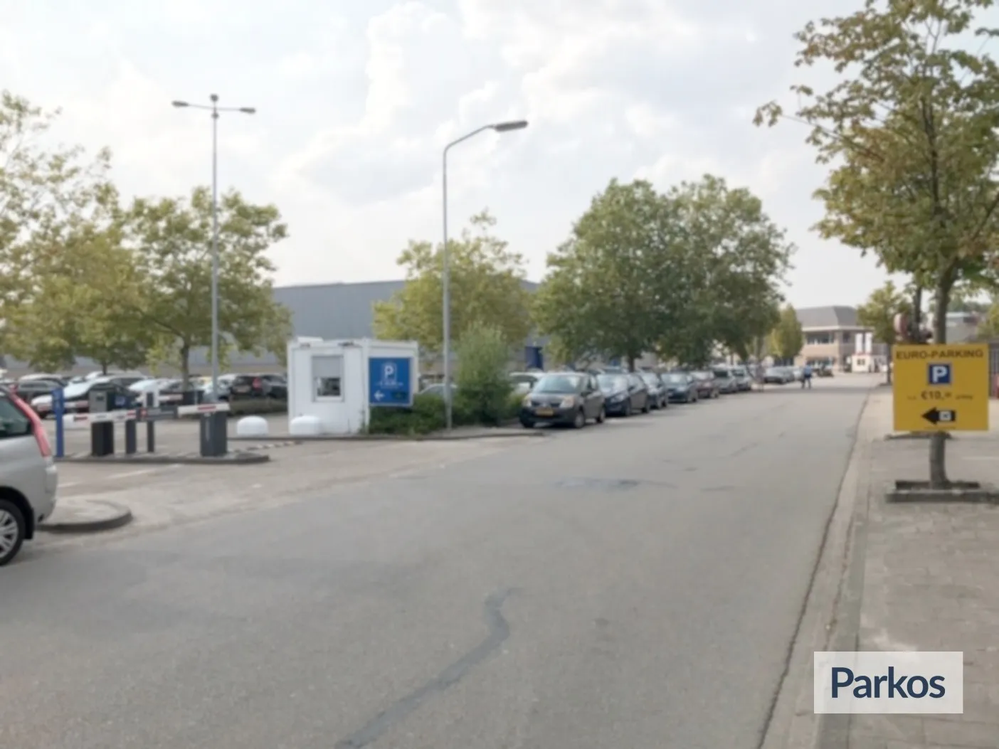 Euro-Parking - Parking - lotnisko Eindhoven - picture 1